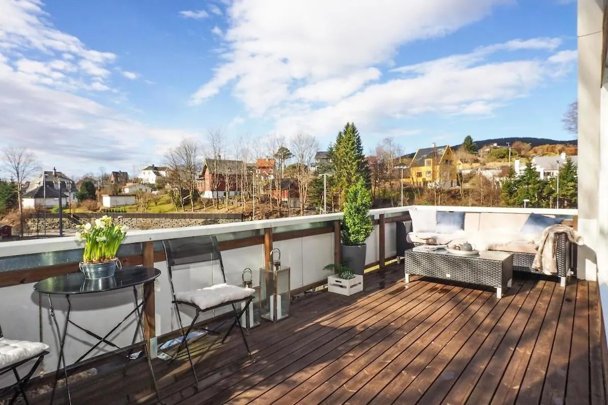 Apartment Romslig Leilighet Med To Soverom Pluss Hems Med Dobbeltseng Bergen